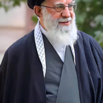 Iran, i bombardamenti israeliani nel compleanno di Ali Khamenei